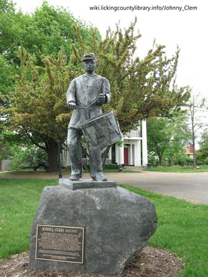 A photo of the statue of Johnny Clem.